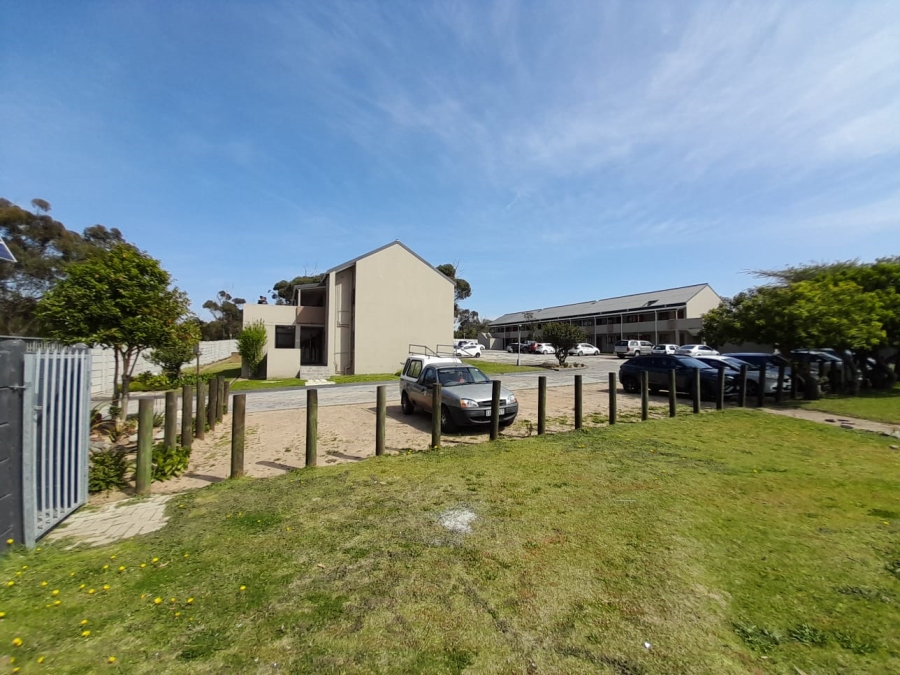 1 Bedroom Property for Sale in Heiderand Western Cape